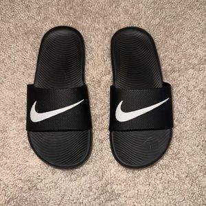 Boys Nike slides